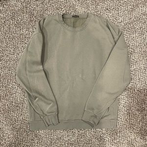 Nuuds olive crewneck